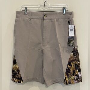 FISHOUFLAGE Anglers Shorts  Khaki